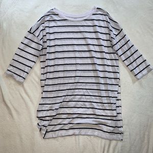 Basic quarter sleeve shirt